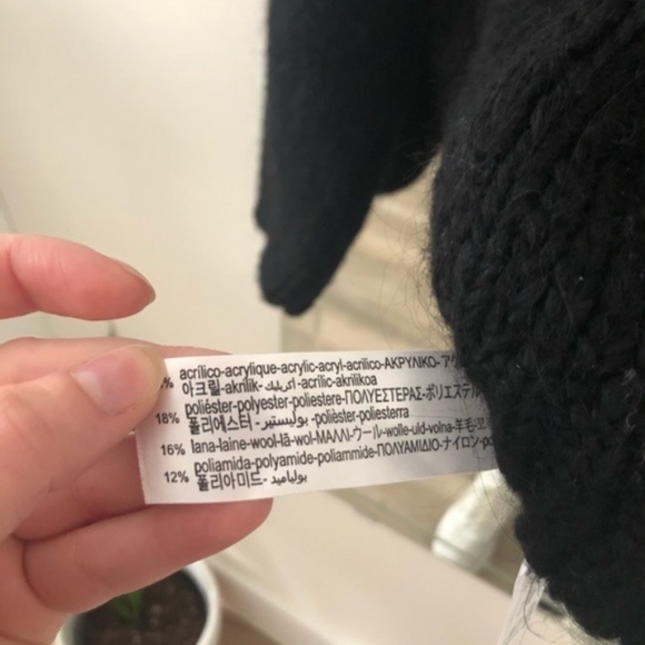 ❌SOLD❌ ZARA Black Oversized Wool Blend Sweater - Picture 6 of 7